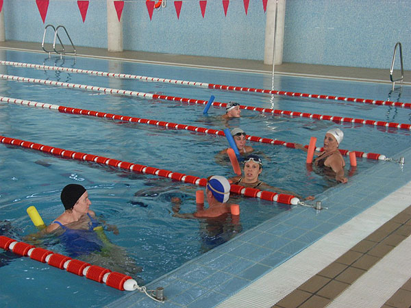 SE PONEN EN MARCHA LAS ACTIVIDADES ACUÁTICAS EN LA PISCINA CUBIERTA MUNICIPAL, CON UN TOTAL DE 1302 INSCRIPCIONES EN EL PRIMER TRIMESTRE, Foto 1