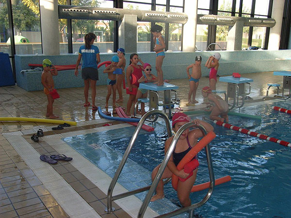 SE PONEN EN MARCHA LAS ACTIVIDADES ACUÁTICAS EN LA PISCINA CUBIERTA MUNICIPAL, CON UN TOTAL DE 1302 INSCRIPCIONES EN EL PRIMER TRIMESTRE, Foto 4