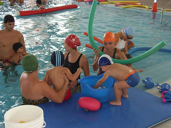 SE PONEN EN MARCHA LAS ACTIVIDADES ACUÁTICAS EN LA PISCINA CUBIERTA MUNICIPAL, CON UN TOTAL DE 1302 INSCRIPCIONES EN EL PRIMER TRIMESTRE, Foto 6