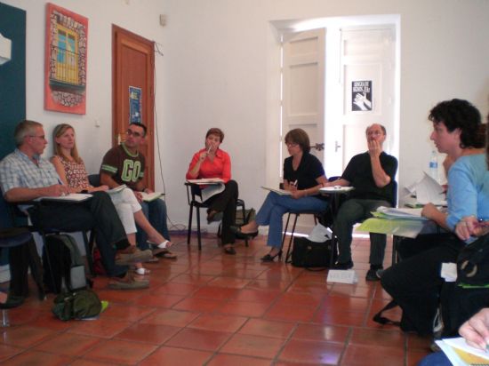 EL AYUNTAMIENTO Y ASOCIACIONES DE TOTANA PARTICIPAN EN UN SEMINARIO EUROPEO PARA PROMOVER POLÍTICAS COMUNES DE ACCIÓN JUVENIL, Foto 1