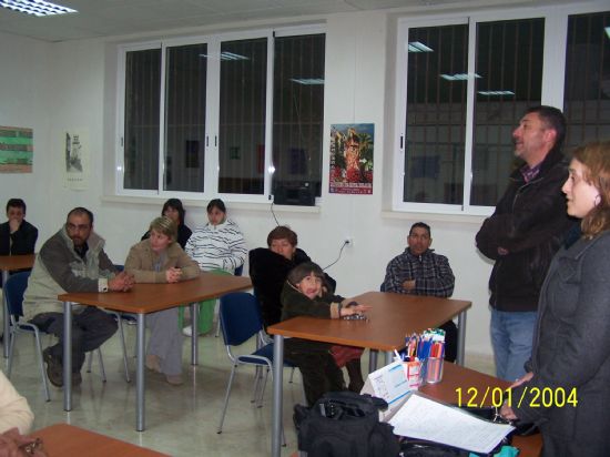 EL SERVICIO MUNICIPAL DE PREVENCIÓN Y CONTROL DEL ABSENTISMO ESCOLAR SE REÚNE CON LAS FAMILIAS DE LOS ALUMNOS QUE PARTICIPAN EN EL AULA OCUPACIONAL (2008), Foto 2