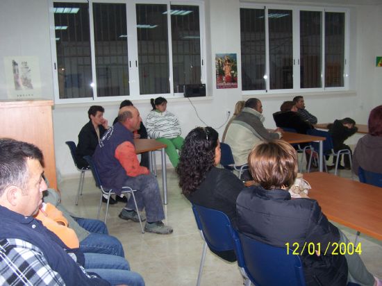 EL SERVICIO MUNICIPAL DE PREVENCIÓN Y CONTROL DEL ABSENTISMO ESCOLAR SE REÚNE CON LAS FAMILIAS DE LOS ALUMNOS QUE PARTICIPAN EN EL AULA OCUPACIONAL (2008), Foto 3