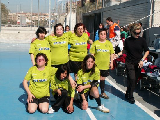UN TOTAL DE 20 ALUMNOS DEL CENTRO OCUPACIONAL “JOSÉ MOYA” PARTICIPAN EN EL CAMPEONATO REGIONAL DE BALONMANO CELEBRADO EN MURCIA (2008), Foto 5