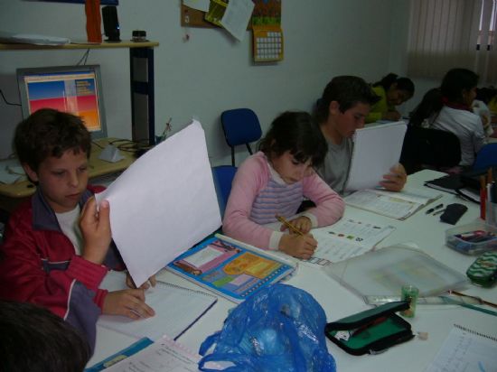EL PROYECTO DE “PROMOCIÓN EDUCATIVA” CONSOLIDA SU ACTUACIÓN EN EL SEGUNDO TRIMESTRE DEL CURSO ESCOLAR BENEFICIANDO SEMANALMENTE A MÁS DE 120 NIÑOS Y JÓVENES DE LA LOCALIDAD, Foto 3