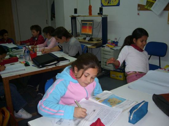 EL PROYECTO DE “PROMOCIÓN EDUCATIVA” CONSOLIDA SU ACTUACIÓN EN EL SEGUNDO TRIMESTRE DEL CURSO ESCOLAR BENEFICIANDO SEMANALMENTE A MÁS DE 120 NIÑOS Y JÓVENES DE LA LOCALIDAD, Foto 9
