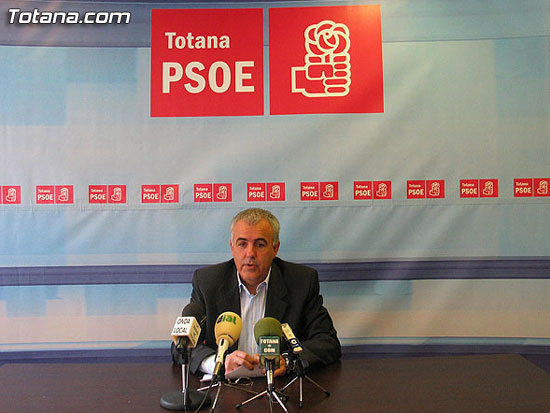 EL PSOE ANUNCIA LA SOLICITUD DE LA SUSPENSIÓN CAUTELAR DEL PRESUPUESTO DEL 2007 EN LOS JUZGADOS, Foto 1