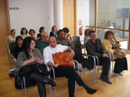 TOTANA ACOGE EL ACTO DE CONSTITUCIÓN DE LA ASOCIACIÓN “IDETER” CON MOTIVO DEL SEMINARIO TRANSNACIONAL PARA LA IGUALDAD DE OPORTUNIDADES E INSERCIÓN LABORAL, Foto 4