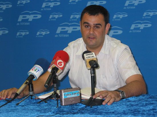 EL PARTIDO POPULAR DE TOTANA REIVINDICA LA COLABORACIÓN DEL GOBIERNO CENTRAL EN MATERIA DE SEGURIDAD CIUDADANA Y OFRECE NUEVAS MEDIDAS PARA EL MUNICIPIO, Foto 1