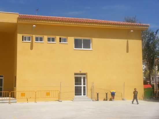 EL CONSISTORIO ACOMETERÁ OBRAS DE AMPLIACIÓN EN EL PATIO INFANTIL DEL COLEGIO SANTIAGO, Foto 1