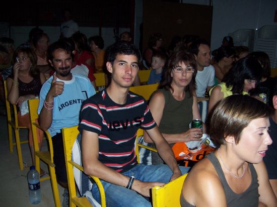 CALUROSA ACOGIDA DEL PÚBLICO ASISTENTE A LA PUESTA EN ESCENA DE “PA-GAG-NINI”, UNA OBRA DE LA RECONOCIDA COMPAÑÍA DE TEATRO “YLLANA”, Foto 3