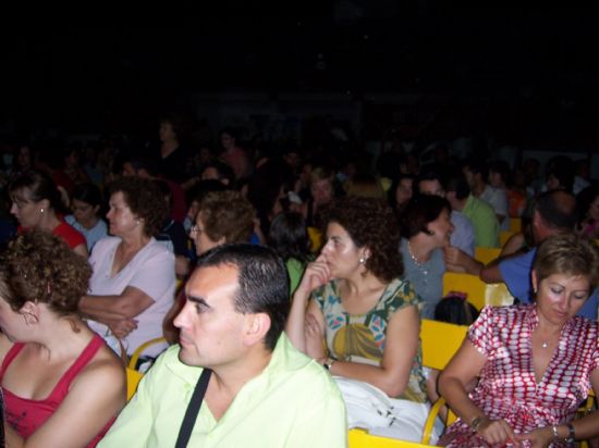 CALUROSA ACOGIDA DEL PÚBLICO ASISTENTE A LA PUESTA EN ESCENA DE “PA-GAG-NINI”, UNA OBRA DE LA RECONOCIDA COMPAÑÍA DE TEATRO “YLLANA”, Foto 5