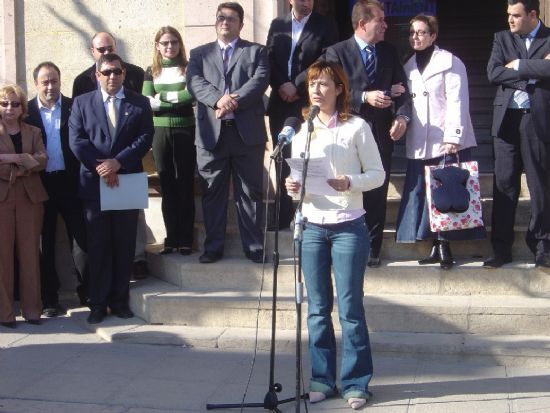 CONCEJAL MUJER DA LECTURA MANIFIESTO 25 NOVIEMBRE POR DÍA INTERNACIONAL CONTRA LA VIOLENCIA DE GÉNERO   , Foto 1