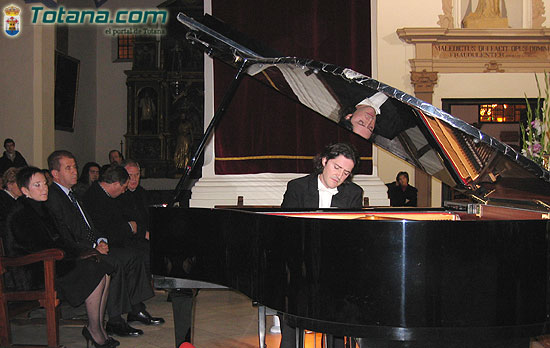 Concierto de Navidad, por el pianista totanero Juan Miguel Murani, Foto 1