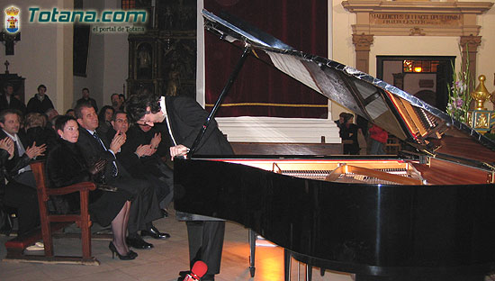 Concierto de Navidad, por el pianista totanero Juan Miguel Murani, Foto 3