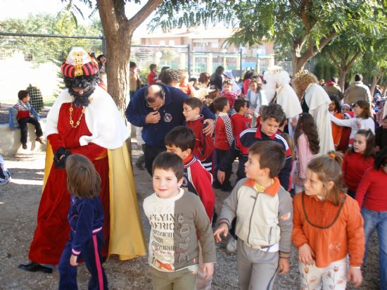 LAS FIESTAS NAVIDEÑAS Y LOS REYES MAGOS LLEGAN A LOS CENTROS DE ENSEÑANZA DE TOTANA ANTES DE LAS VACACIONES ESCOLARES, Foto 3