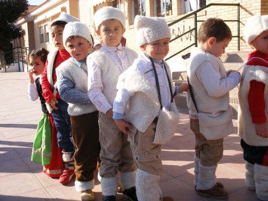 LAS FIESTAS NAVIDEÑAS Y LOS REYES MAGOS LLEGAN A LOS CENTROS DE ENSEÑANZA DE TOTANA ANTES DE LAS VACACIONES ESCOLARES, Foto 5