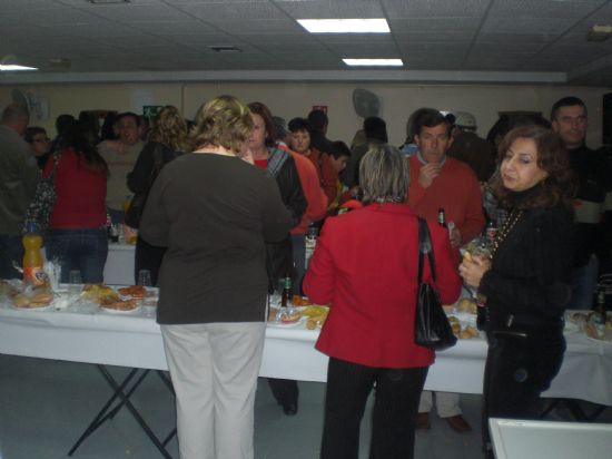 UN TOTAL DE 160 FAMILIAS DE LA ASOCIACIÓN DE PADRES Y MADRES DEL COLEGIO COMARCAL-DEITANIA CELEBRAN UNA CONVIVENCIA EN EL CENTRO MUNICIPAL DE PERSONAS MAYORES (2007), Foto 8