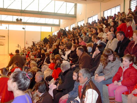 GRAN AMBIENTE EN EL PABELLÓN DE DEPORTES CON LA COMPETICIÓN INTERESCUELAS DE GIMNASIA RÍTMICA, Foto 5