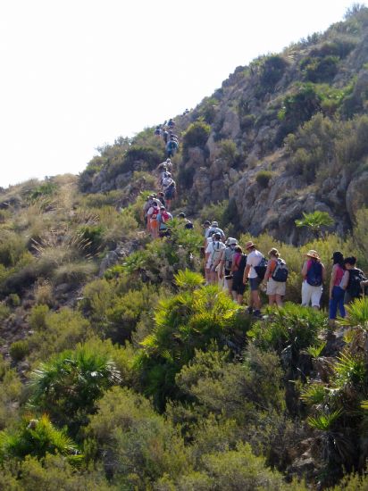 LA CONCEJALÍA DE DEPORTES CONTINÚA CON SU PROGRAMA DE SENDERISMO Y ORGANIZA UNA JORNADA DE ESPECIAL BELLEZA POR EL PARQUE NATURAL DE CABO DE GATA, Foto 3