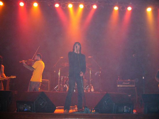 SE COMPLETA EL AFORO DEL CENTRO SOCIOCULTURAL LA CÁRCEL CON MOTIVO DEL CONCIERTO ACÚSTICO DE LA FRONTERA DENTRO DE LA X ALDEA DE LAS ASOCIACIONES, Foto 1