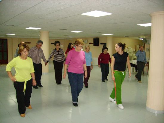 SE INICIA LA NUEVA TEMPORADA DE LAS CLASES DE BAILES DE SALÓN PARA PERSONAS MAYORES Y PENSIONISTAS, Foto 3