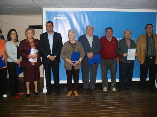 EL CANDIDATO DEL PP SUSCRIBE UN DECÁLOGO DE COMPROMISOS CON LA ASOCIACIONES SOCIALES QUE TRABAJAN CON LAS PERSONAS MAYORES DE TOTANA, Foto 1