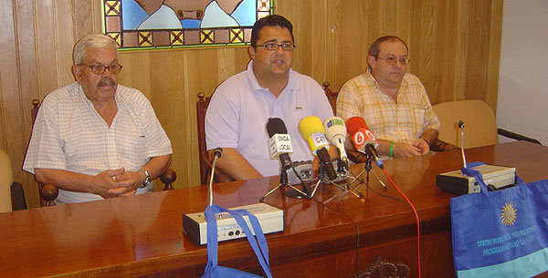 LA CONCEJALÍA DE SERVICIOS AL CIUDADANO COMIENZA ESTE JUEVES, POR SEGUNDO AÑO CONSECUTIVO, EL PROGRAMA DE VIAJES A LA PLAYA PARA LAS PERSONAS MAYORES   , Foto 1