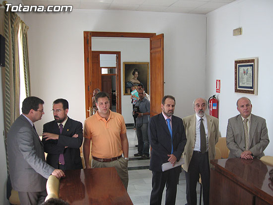 LA CONSEJERA DE SANIDAD ANUNCIA EL REFUERZO DEL SERVICIO DE URGENCIAS DEL CENTRO DE SALUD CON SEIS NUEVOS MÉDICOS Y OTROS SEIS ENFERMEROS A PARTIR DEL DÍA 1 DE JULIO, Foto 3