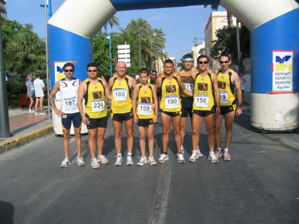 MIEMBROS DEL CLUB ATLETISMO ÓPTICA SANTA EULALIA  PARTICIPARON EN LA XXX CARRERA POPULAR “CIUDAD DE ÁGUILAS”, Foto 1