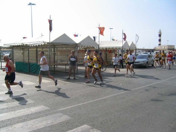MIEMBROS DEL CLUB ATLETISMO ÓPTICA SANTA EULALIA  PARTICIPARON EN LA XXX CARRERA POPULAR “CIUDAD DE ÁGUILAS”, Foto 2