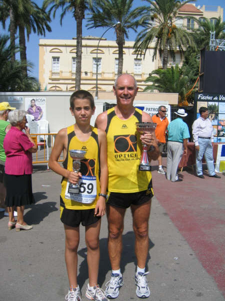 MIEMBROS DEL CLUB ATLETISMO ÓPTICA SANTA EULALIA  PARTICIPARON EN LA XXX CARRERA POPULAR “CIUDAD DE ÁGUILAS”, Foto 3