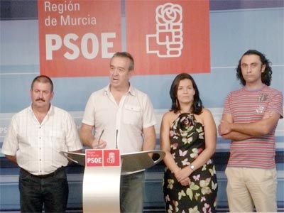 El PSOE de Totana pide amparo a Valcárcel para que resuelva la situación del municipio (2008), Foto 1