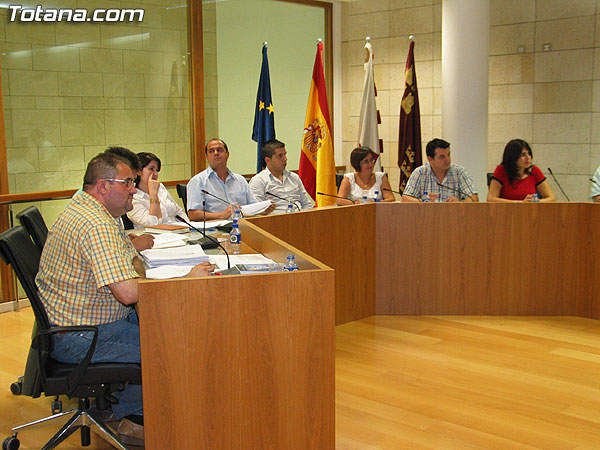 EL PLENO DEL AYUNTAMIENTO ACORDÓ POR UNANIMIDAD CEDER LOS TERRENOS PARA LA CONSTRUCCIÓN DE UN NUEVO CENTRO DE EDUCACIÓN INFANTIL Y PRIMARIA EN LA RAMBLICA (2007), Foto 3
