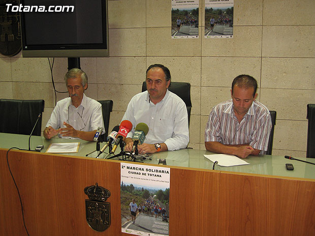 LA II MARCHA SOLIDARIA DE SENDERISMO CIUDAD DE TOTANA SE CELEBRARÁ EL DOMINGO 7 DE OCTUBRE CON EL FIN DE RECUDAR FONDOS PARA LA ORGANIZACIÓN “INTERMÓN OXFAM”, Foto 2