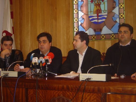 AYUNTAMIENTO Y ASOCIACIÓN COMERCIANTES CELEBRAN EL PRÓXIMO DÍA 3 ENERO LA SEXTA EDICIÓN DEL CONCURSO COMPRE Y GANE   , Foto 1