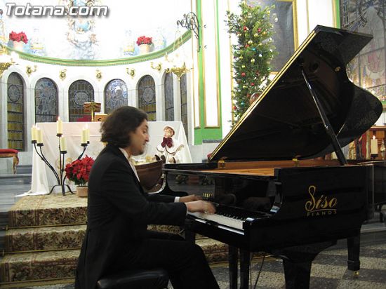 MÁS DE 300 PERSONAS ASISTEN AL CONCIERTO DE NAVIDAD QUE OFRECIÓ EL PIANISTA TOTANERO JUAN MIGUEL MURANI EN LAS TRES AVEMARÍAS, Foto 1