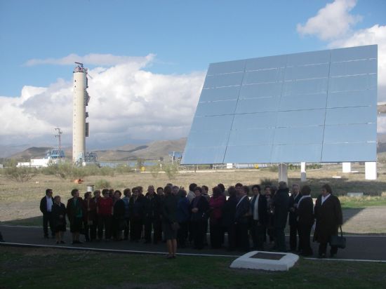 LA OMIC ORGANIZA UNA JORNADA DE FORMACIÓN SOBRE ENERGÍAS RENOVABLES A CONSUMIDORES ADULTOS EN LA PLATAFORMA SOLAR DE TABERNAS (ALMERÍA), Foto 3