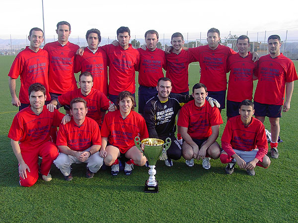 EL EQUIPO TOTANERO “ESPARZA Y MARTÍNEZ” SE PROCLAMA CAMPEÓN DE LA COPA INTERCOMARCAL DE FÚTBOL AFICIONADO 2006, DANDO EJEMPLO DE UNA EXCELENTE DEPORTIVIDAD, Foto 1
