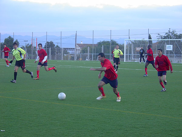 EL EQUIPO TOTANERO “ESPARZA Y MARTÍNEZ” SE PROCLAMA CAMPEÓN DE LA COPA INTERCOMARCAL DE FÚTBOL AFICIONADO 2006, DANDO EJEMPLO DE UNA EXCELENTE DEPORTIVIDAD, Foto 2