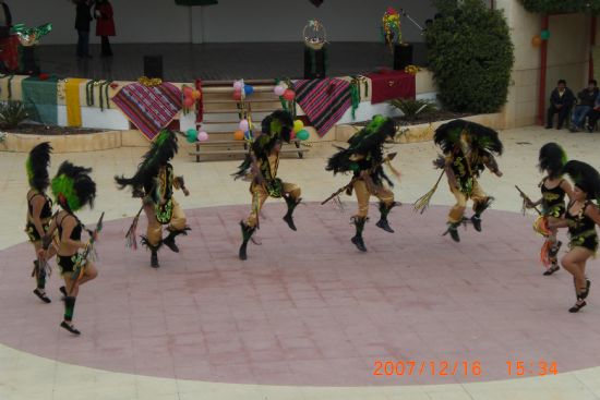 EL AUDITORIO DEL PARQUE MUNICIPAL “MARCOS ORTIZ” ACOGE EL PRIMER FESTIVAL FOLKLÓRICO CULTURAL BOLIVIANO EN TOTANA (2007), Foto 1