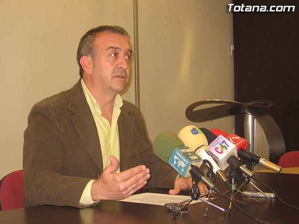 OTÁLORA AFIRMA QUE HAY QUE TERMINAR CON LA MARGINACIÓN DE ALGUNOS BARRIOS, PORQUE EN TOTANA NO HAY CIUDADANOS DE SEGUNDA, Foto 1