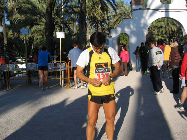 MIEMBROS DEL CLUB DE ATLETISMO ÓPTICA SANTA EULALIA PARTICIPARON EN LA 35ª EDICIÓN DE LA MEDIA MARATÓN “CIUDAD DE ELCHE”, Foto 3