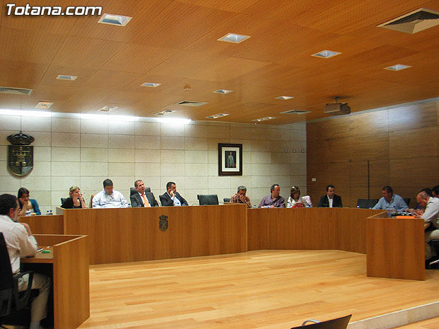 EL PLENO APRUEBA UN PROYECTO PARA SOLUCIONAR LOS PROBLEMAS DE AGUAS PLUVIALES EN EL BARRIO OLÍMPICO-LAS PERAS, Foto 1