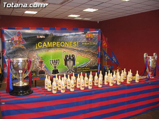 LAS RÉPLICAS DE LA CHAMPIONS LEAGUE Y LA COPA DE LA LIGA DEL FC BARCELONA ESTUVIERON EN TOTANA EL PASADO 25 DE JUNIO EN UNA JORNADA DE CONVIVENCIA DE PEÑAS BARCELONISTAS DE LA REGIÓN DE MURCIA, Foto 1