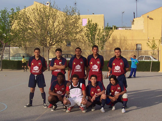 El equipo de fútbol sala patrocinado de la Peña Barcelonista de Totana se proclamó campeón las VI Jornadas Deportivas organizadas por la Asociación Latinoamericana de Inmigrantes Unidos, Foto 2