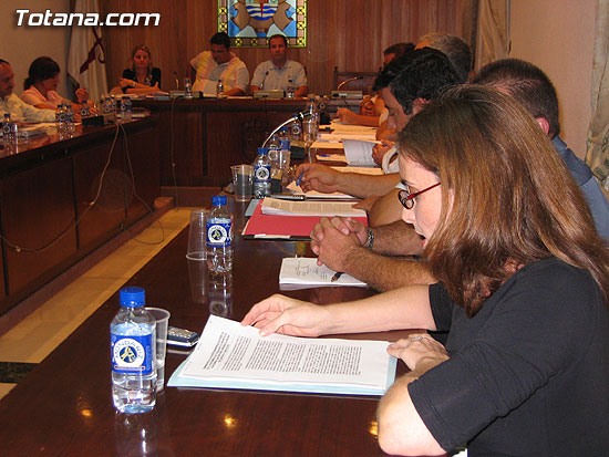 LOS DIEZ CONCEJALES DE LA OPOSICIÓN EN TOTANA  ABANDONAN EL PLENO CUANDO SE IBA A DEBATIR EL PLAN GENERAL DE ORDENACIÓN URBANA, Foto 1