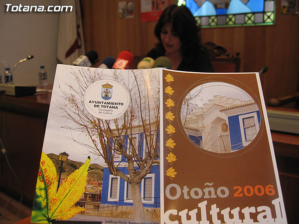 EL PROGRAMA “OTOÑO CULTURAL´2006” COMIENZA ESTE FIN DE SEMANA E INCLUYE EXPOSICIONES, PRESENTACIONES DE LIBROS, CONFERENCIAS, TEATRO, HABANERAS, CONCIERTOS Y FOLKLORE, Foto 1