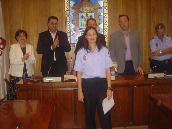 TOMA POSESIÓN MARÍA BELÉN HERNÁNDEZ, LA PRIMERA MUJER QUE SE INCORPORA A LA PLANTILLA DE LA POLICÍA LOCAL DE TOTANA  , Foto 2
