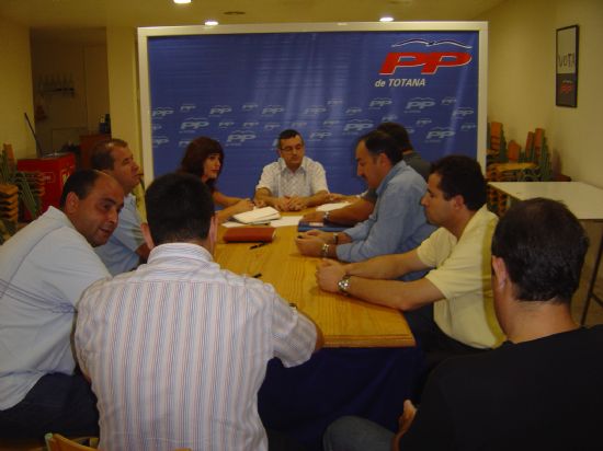 EL PARTIDO POPULAR DE TOTANA CALIFICA DE DISPARATE LA DECISIÓN DE LA MINISTRA DE VIVIENDA DE EXPROPIAR VIVIENDAS VACÍAS, Foto 1