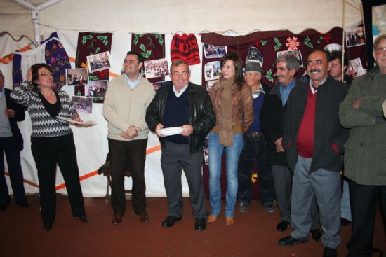 LAS ASOCIACIONES DE VECINOS Y AMAS DE CASA DE EL RAIGUERO TRIBUTAN UN HOMENAJE A LA CUADRILLA DE ESTA PEDANÍA TOTANERA, Foto 4